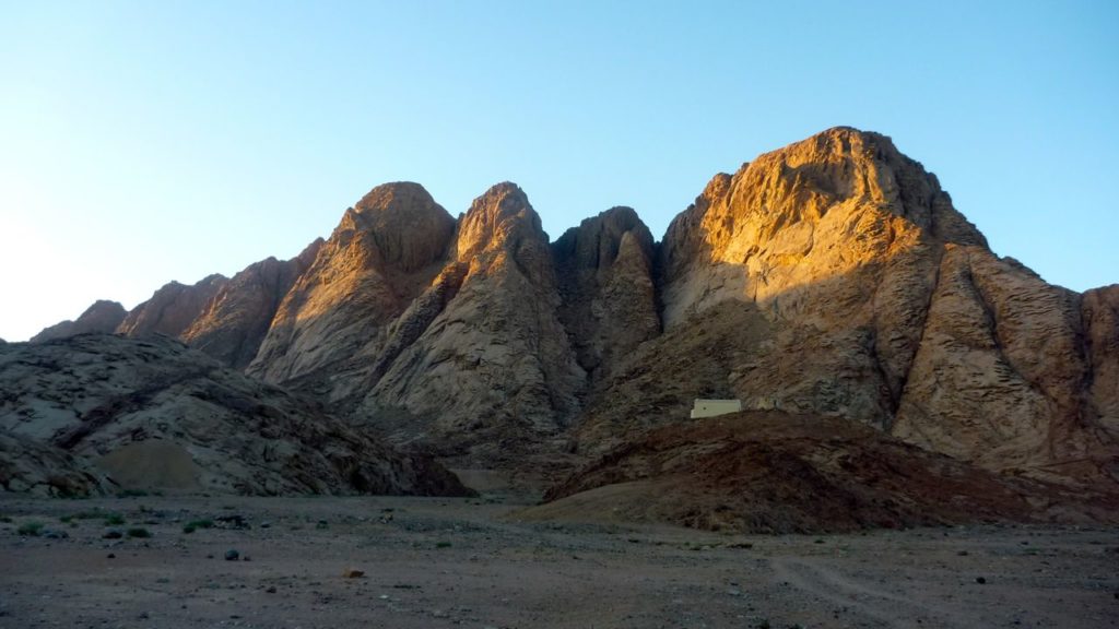 Фото самописный камень с горы Синай